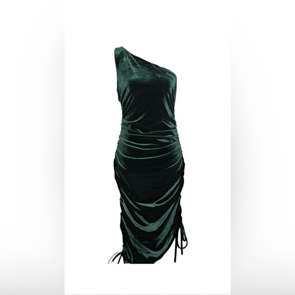 House of Harlow 1960 Green Velvet Ruched One Shoulder Midi Dress - Picture 1 of 4